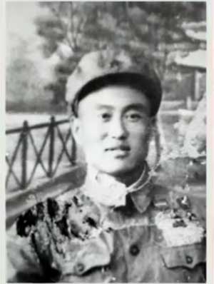 张富清
