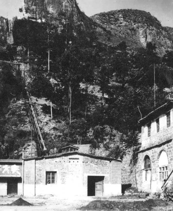 1775628271175409.jpg 22640.jpg